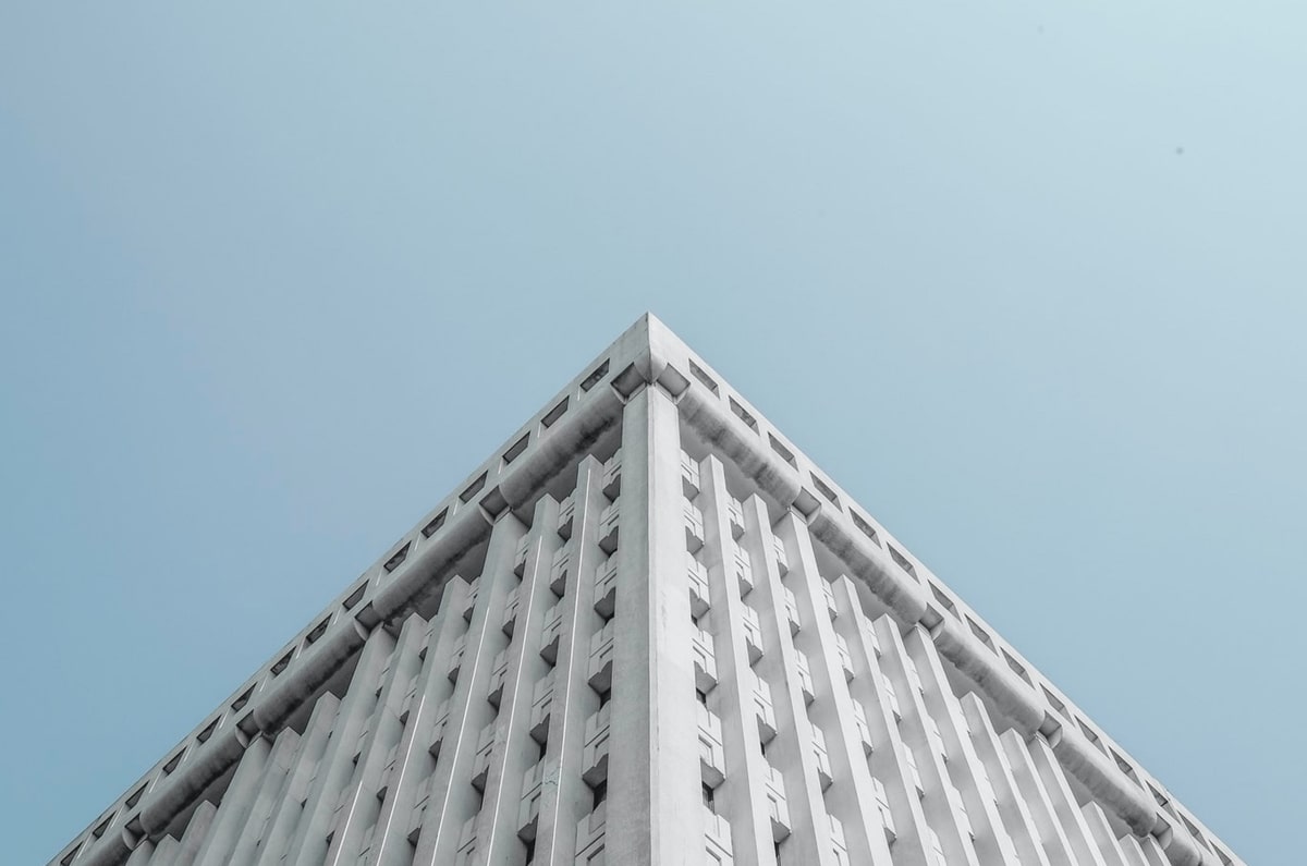 海星体育-董路评U22国足：中国人短时期内踢不了复杂的足球，转换太慢