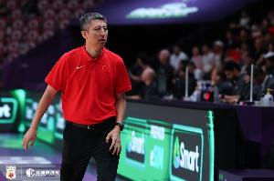 媒体人:中国男篮久违的感到!感谢赛场内外大家的拼搏和付出